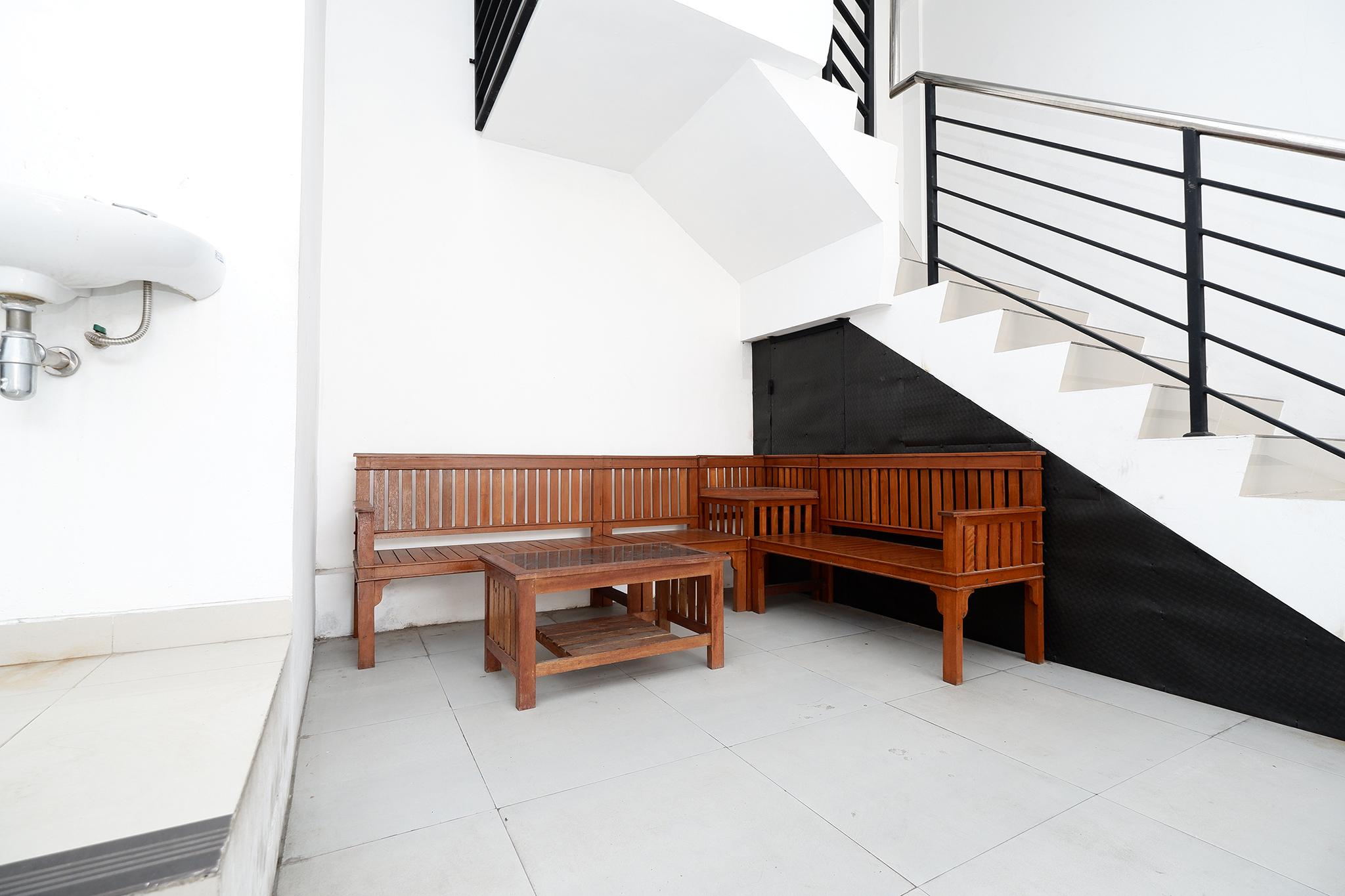 Spot On 2026 Arta Residence سيمارانغ المظهر الخارجي الصورة